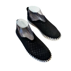 Women’s Ilse Jacobsen Size 36/6 Black Perforated Tulip Flats